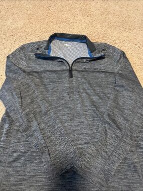 Vineyard Vines Heather Gray Quarter-Zip with Navy Trim